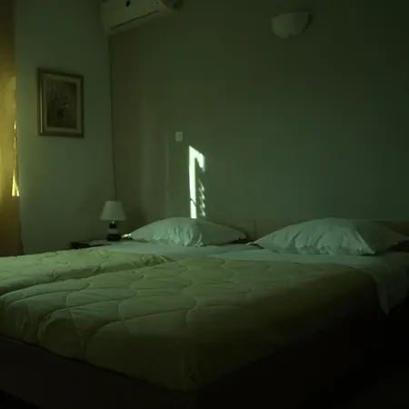 Ro-ela 3*