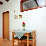 Ro-ela Guest house Trsteno