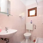 Guest house Ro-ela 3*