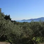 Ro-ela Guest house 3*