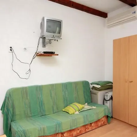 Ro-ela 3* Трстено