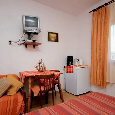 Konukevi Ro-ela 3*