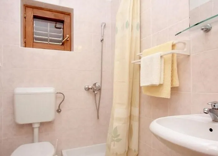 Ro-ela Pensionat Trsjteno